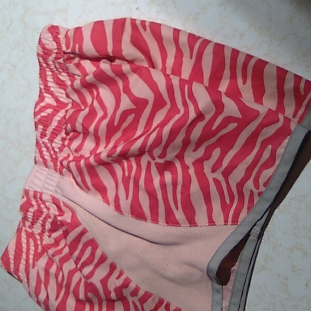 Girls LG (10-12) swim shorts - Picture 8 of 10